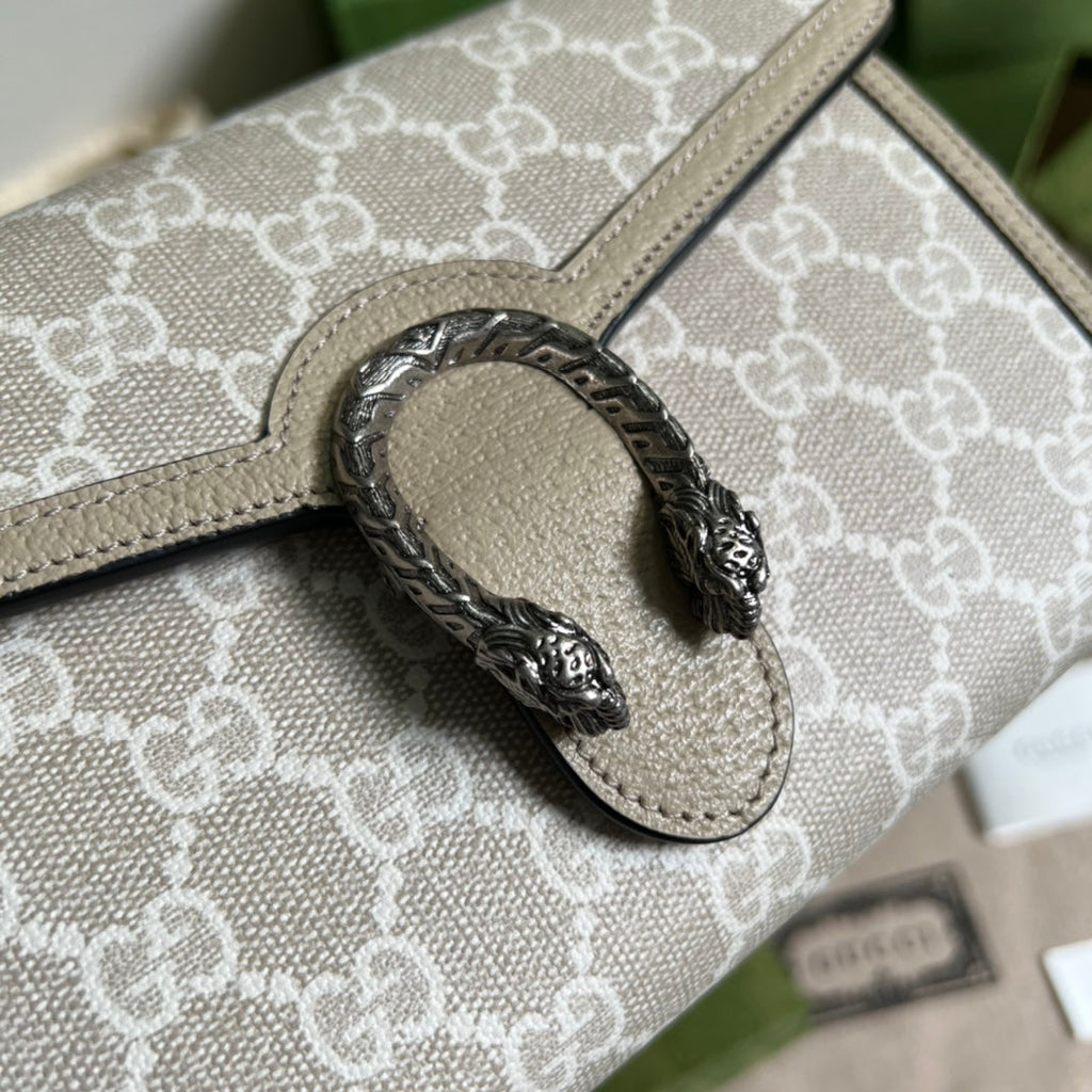 Gucci Dionysus Chain Wallet Beige and white GG Supreme canvas